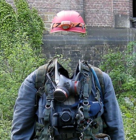 2009-010d-0010-e02gr-dmgal.jpg
